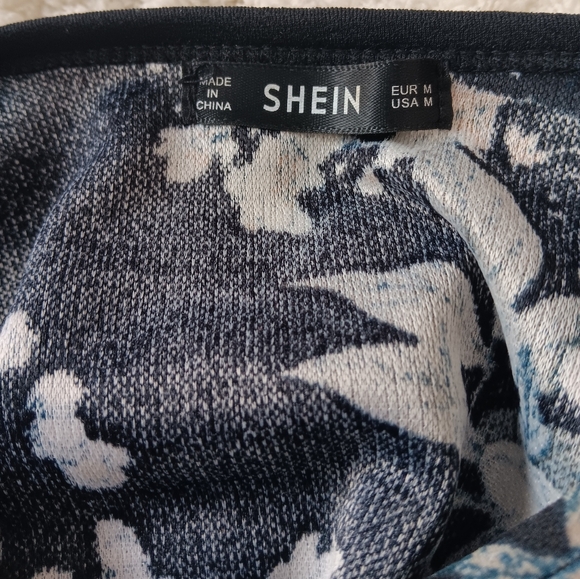 Shein Black & White Floral Long Sleeve Top, Size Medium - Picture 2 of 2